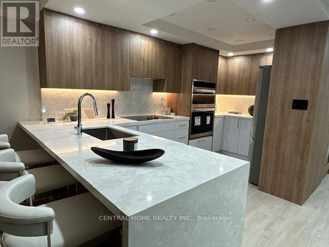 55 Skymark DR #605, Toronto (hillcrest Village), ON M2H3N4