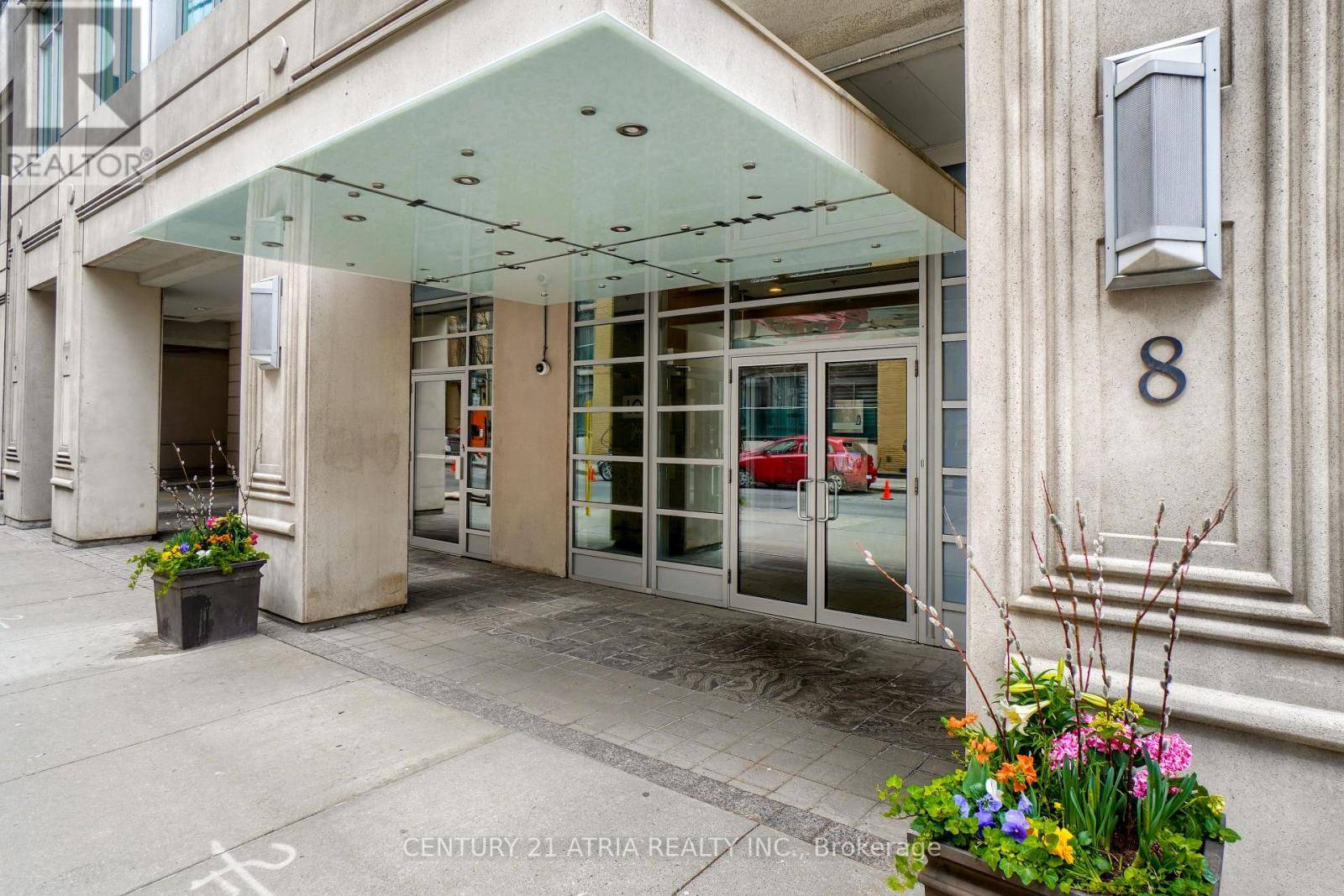 Toronto (annex), ON M5R1M2,8 Scollard ST #1209