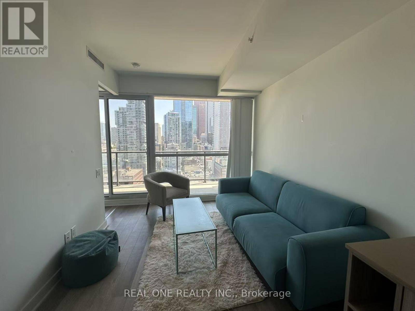Toronto (waterfront Communities), ON M5V1P6,290 Adelaide ST West #1807