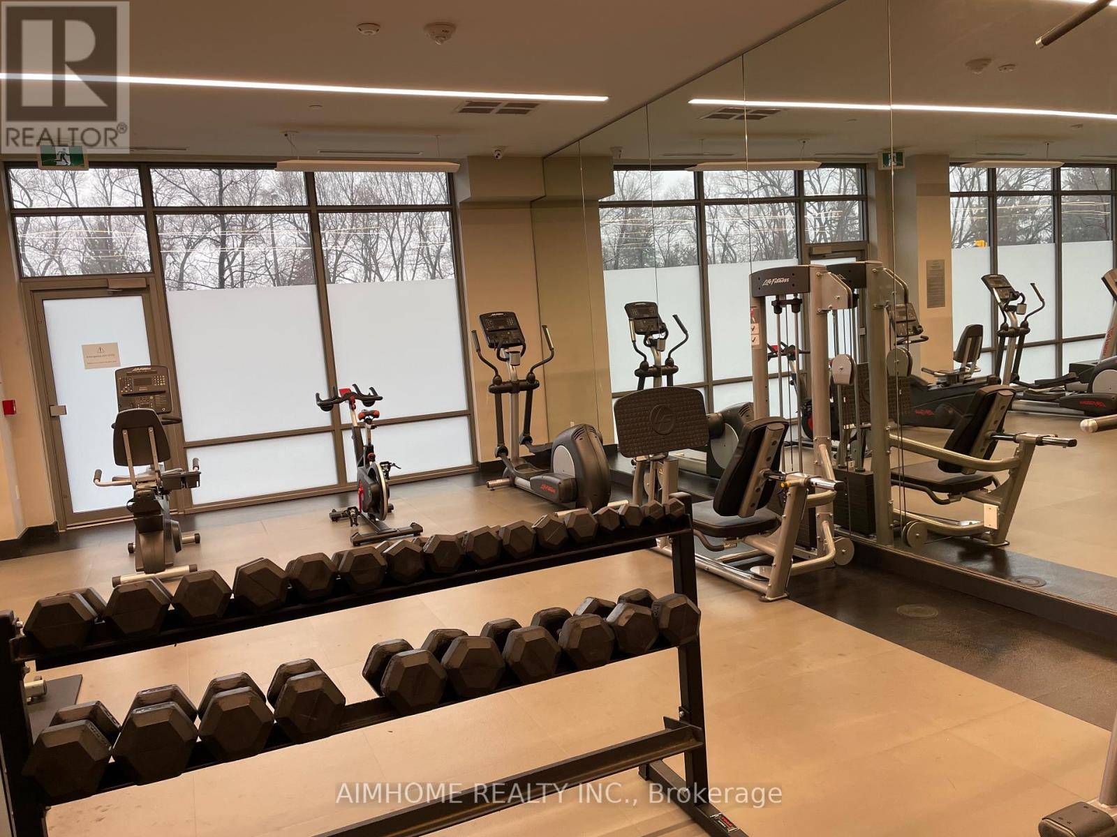 Toronto (henry Farm), ON M2J0E2,52 Forest Manor RD #Ps04