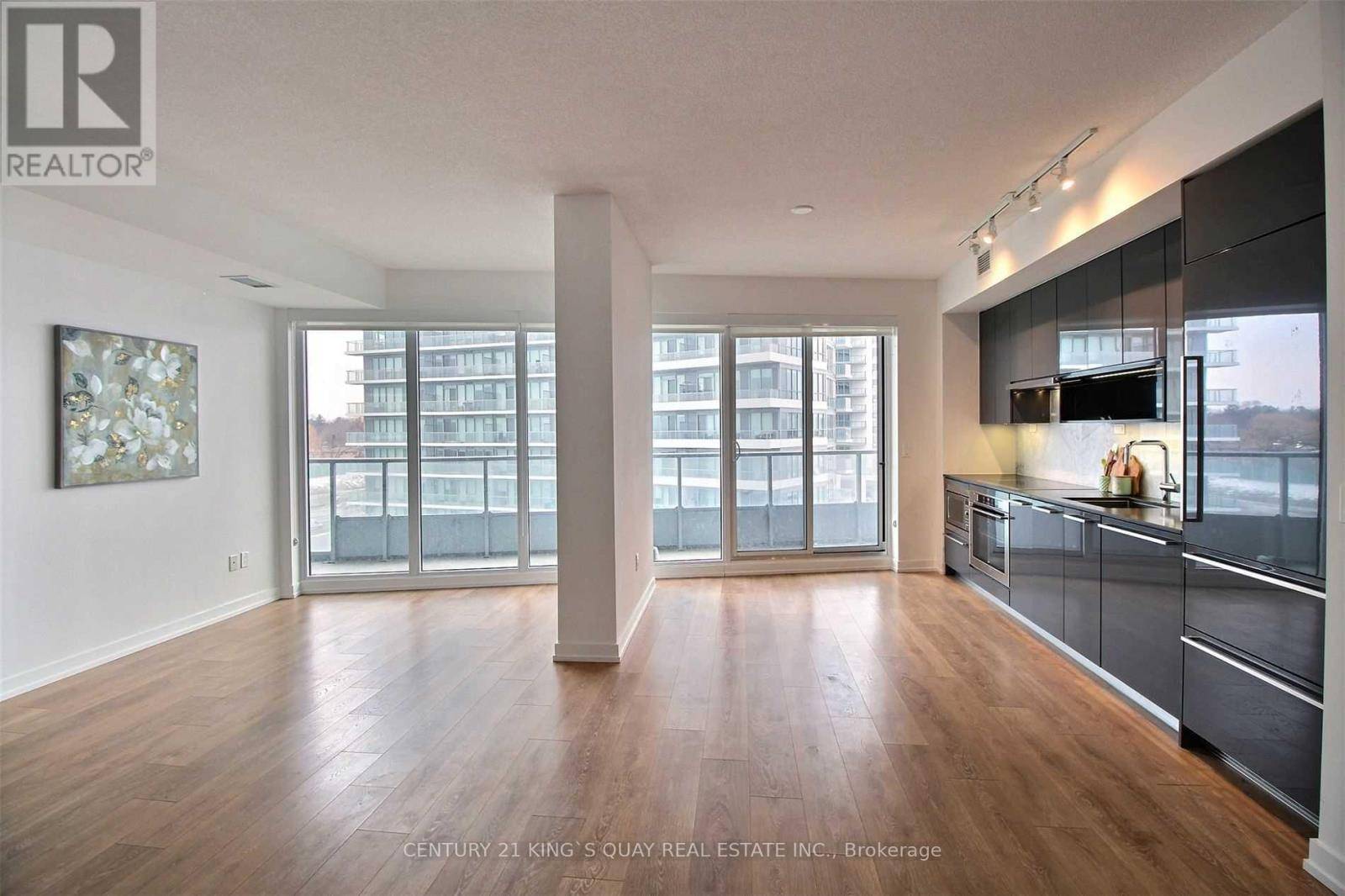 Toronto (bayview Village), ON M2K0E4,117 Mcmahon DR #807