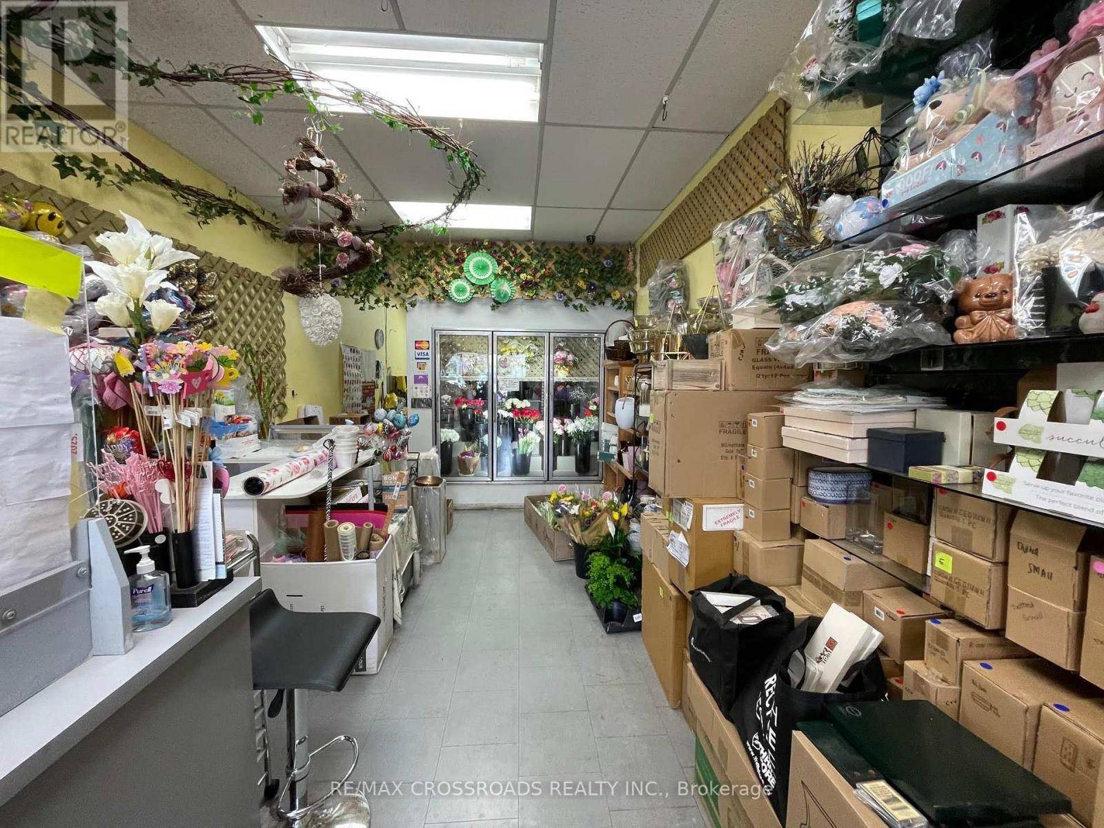 Toronto (hillcrest Village), ON M2H2S7,3921 DON MILLS ROAD