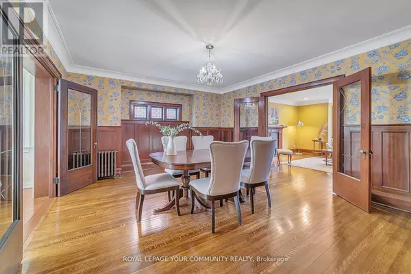 Toronto (forest Hill South), ON M5P3C3,212 GLENAYR ROAD