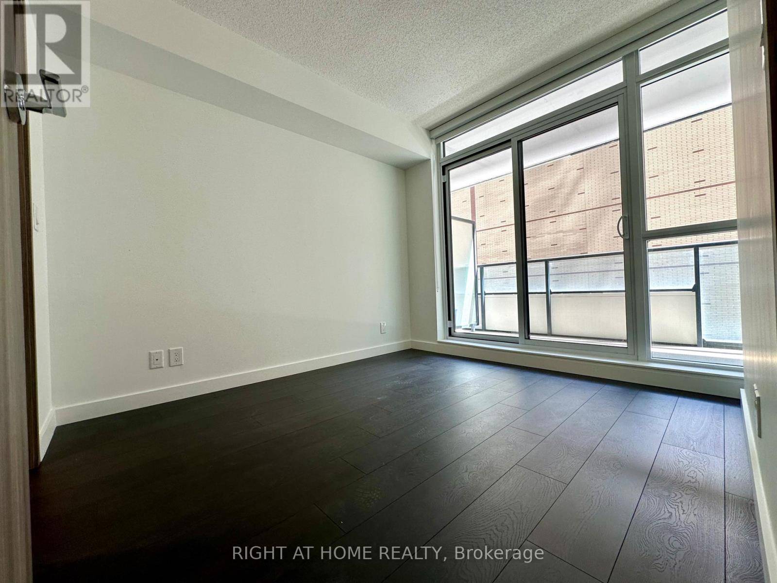Toronto (waterfront Communities), ON M5V2E9,38 Widmer ST #603