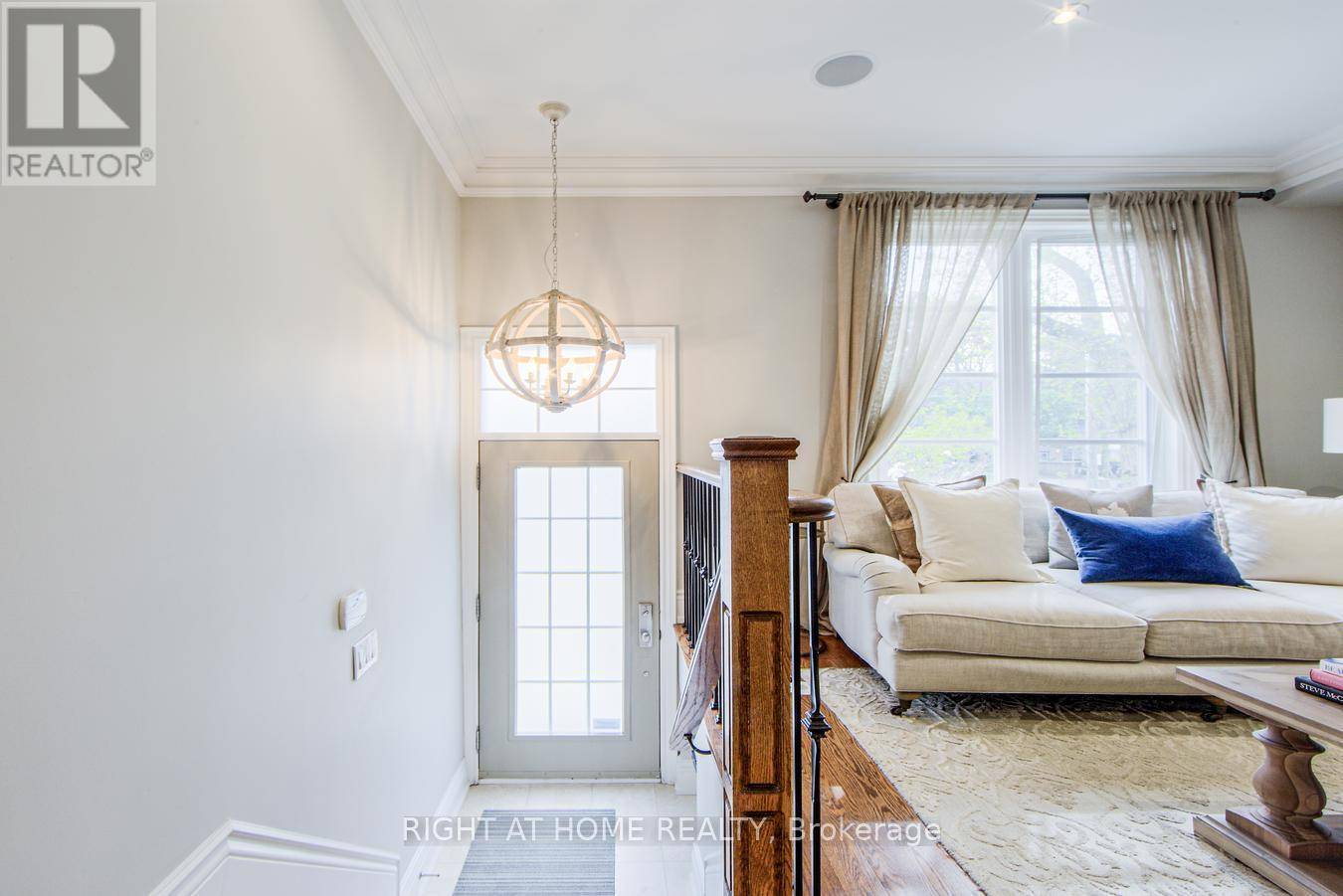 Toronto (willowdale East), ON M2H5K4,2916 BAYVIEW AVENUE
