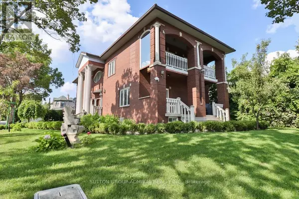 Toronto (newtonbrook West), ON M2M1L4,116 GOULDING AVENUE