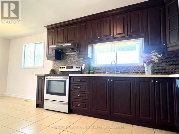 Toronto (bayview Woods-steeles), ON M2M2Y7,69 HARRINGTON CRESCENT