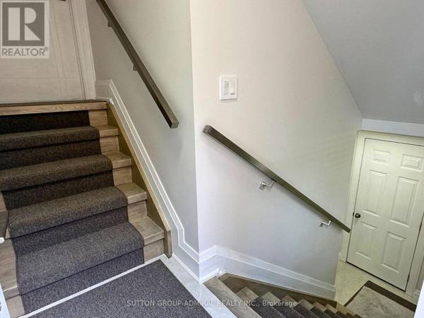 Toronto (bridle Path-sunnybrook-york Mills), ON M4N1T4,266 Lawrence AVE East #Lower