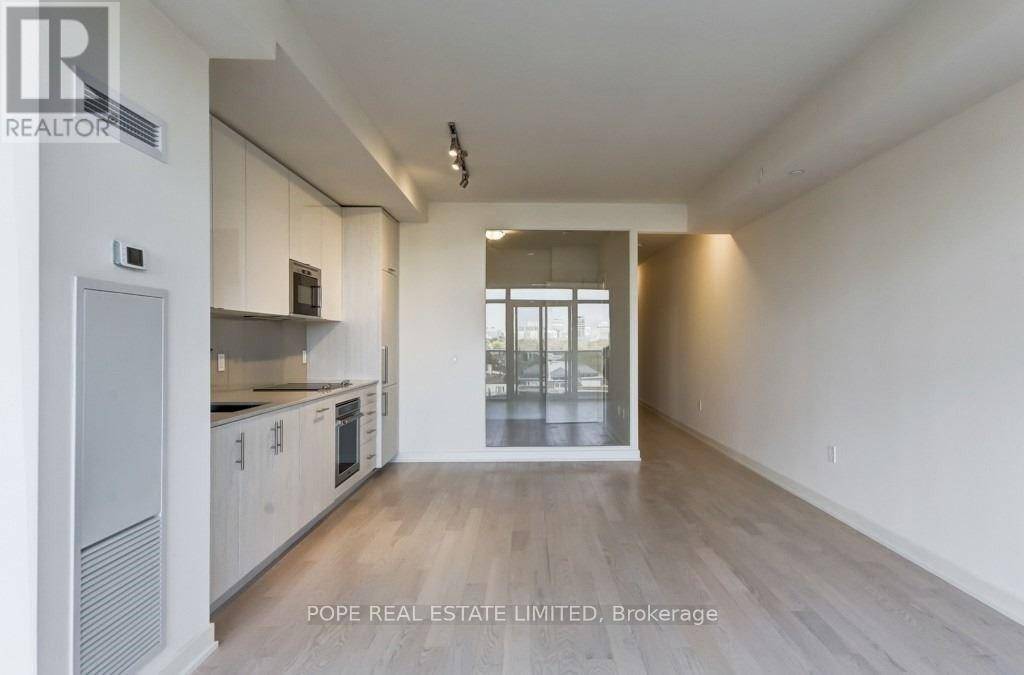 Toronto (waterfront Communities), ON M5V1X2,330 Richmond ST West #1108