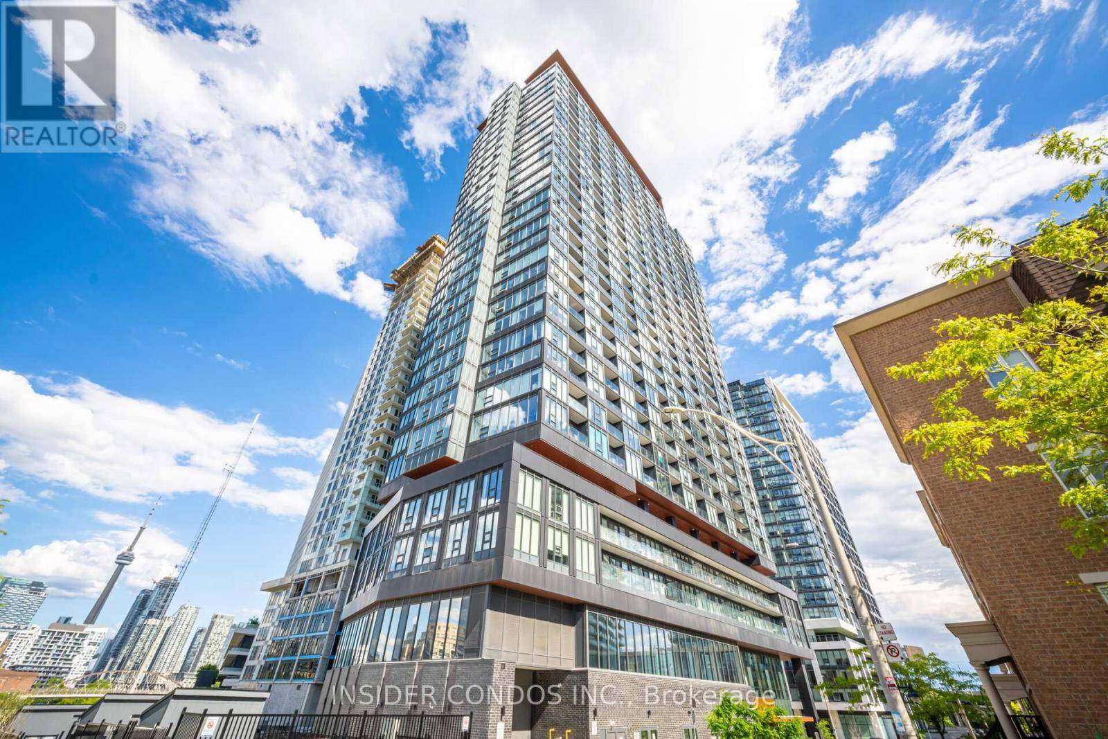 19 Western Battery RD #2117, Toronto (niagara), ON M6K0E3