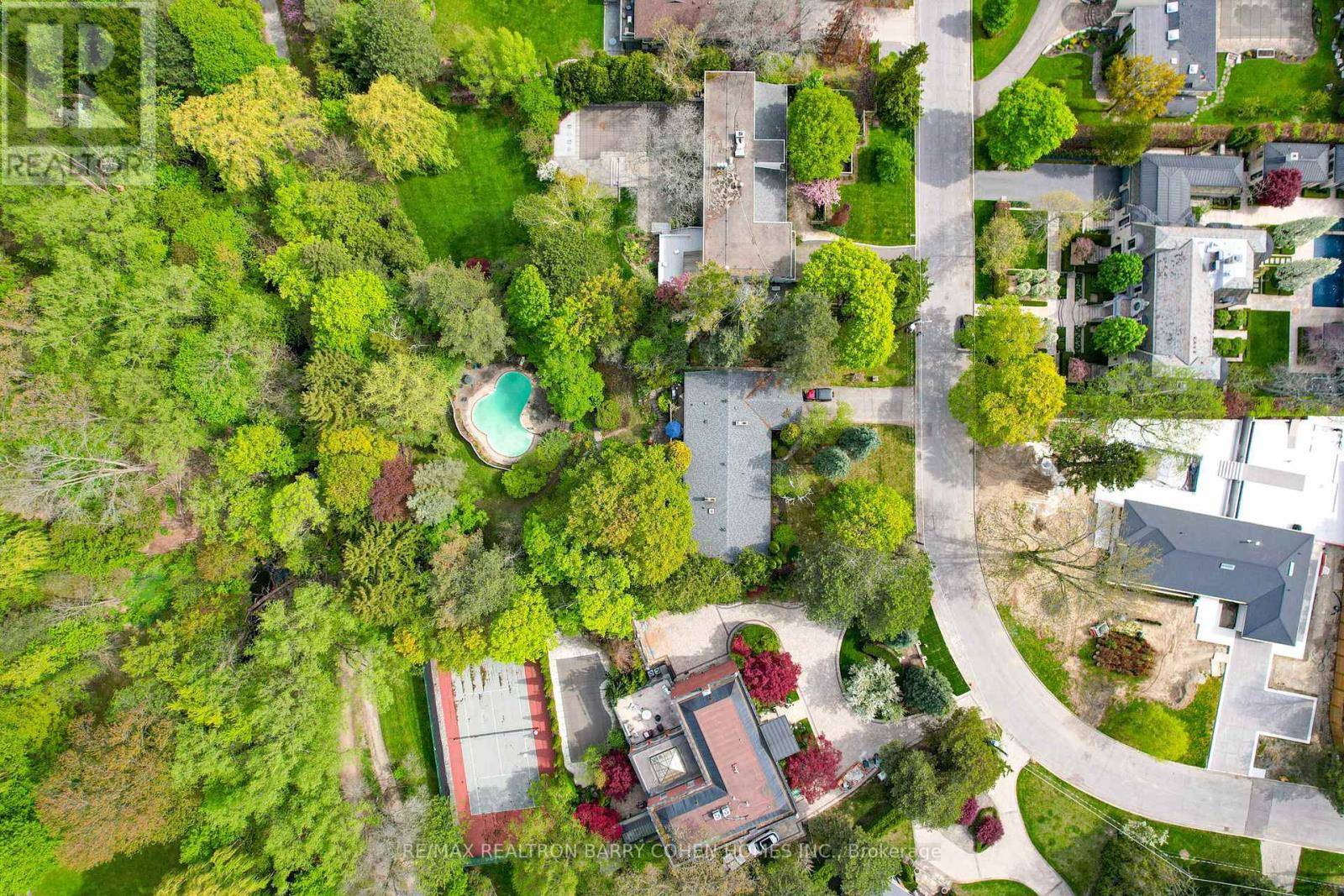 Toronto (bridle Path-sunnybrook-york Mills), ON M2L1N6,16 WILKET ROAD