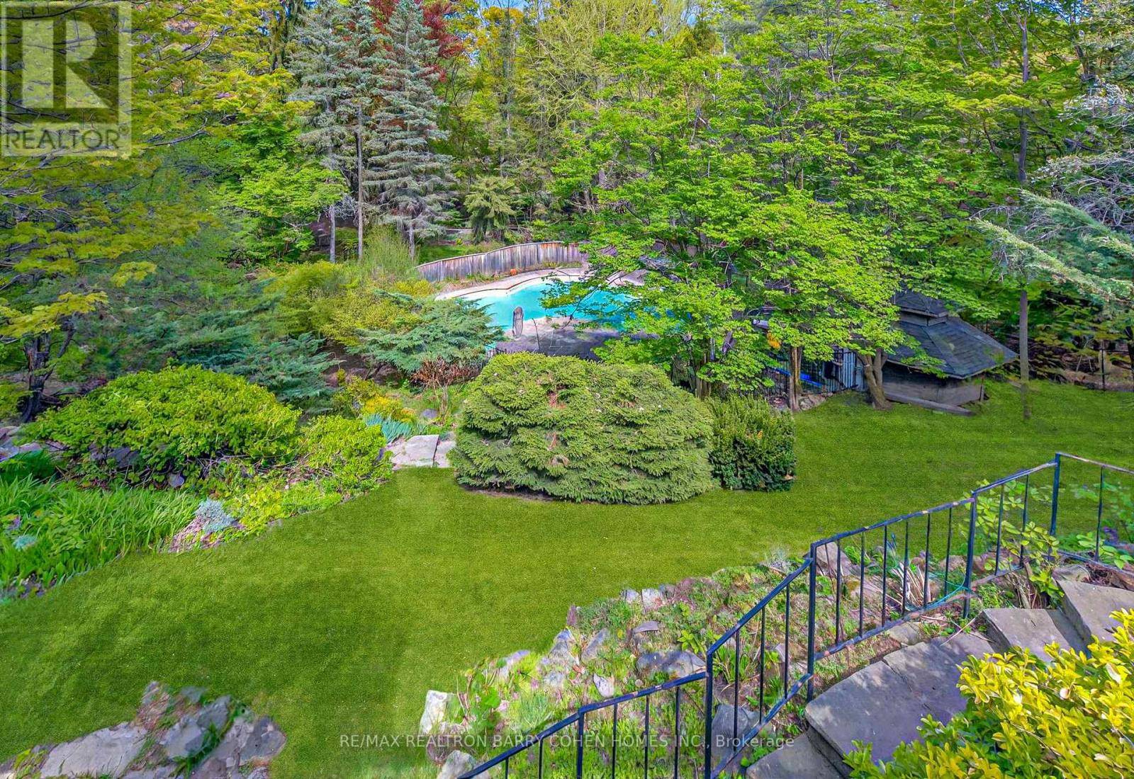 Toronto (bridle Path-sunnybrook-york Mills), ON M2L1N6,16 WILKET ROAD