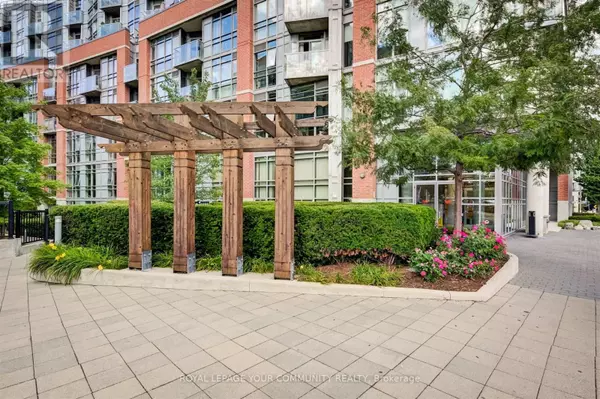 Toronto (little Portugal), ON M6J3S8,150 Sudbury ST #2005