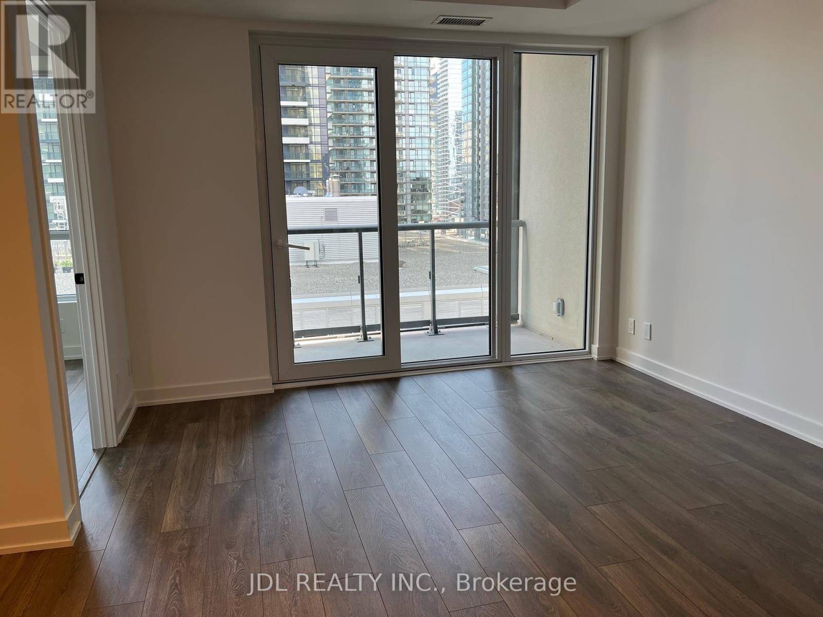 Toronto (waterfront Communities), ON M5V0W2,108 Peter ST #1303