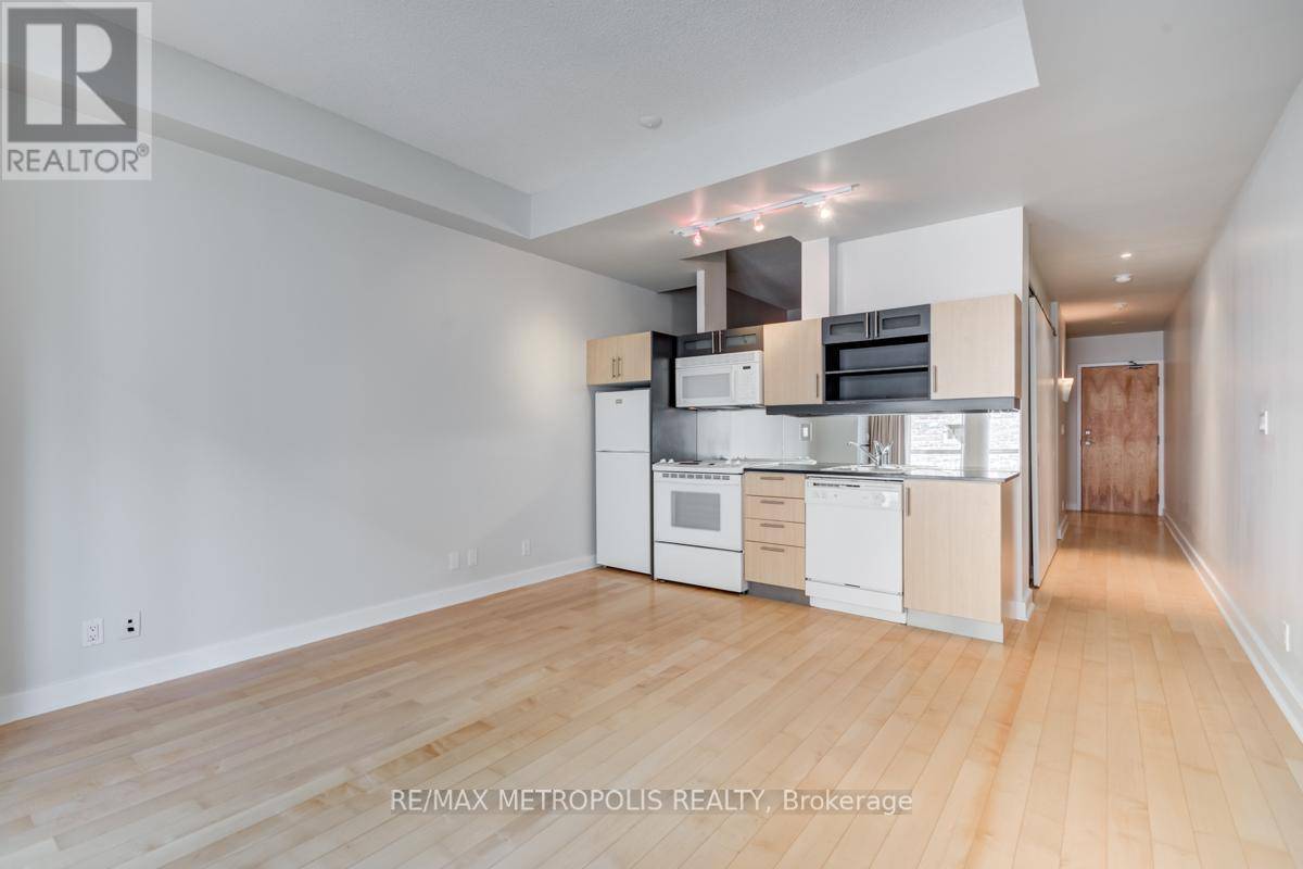 Toronto (waterfront Communities), ON M5V3W9,350 Wellington ST West #214