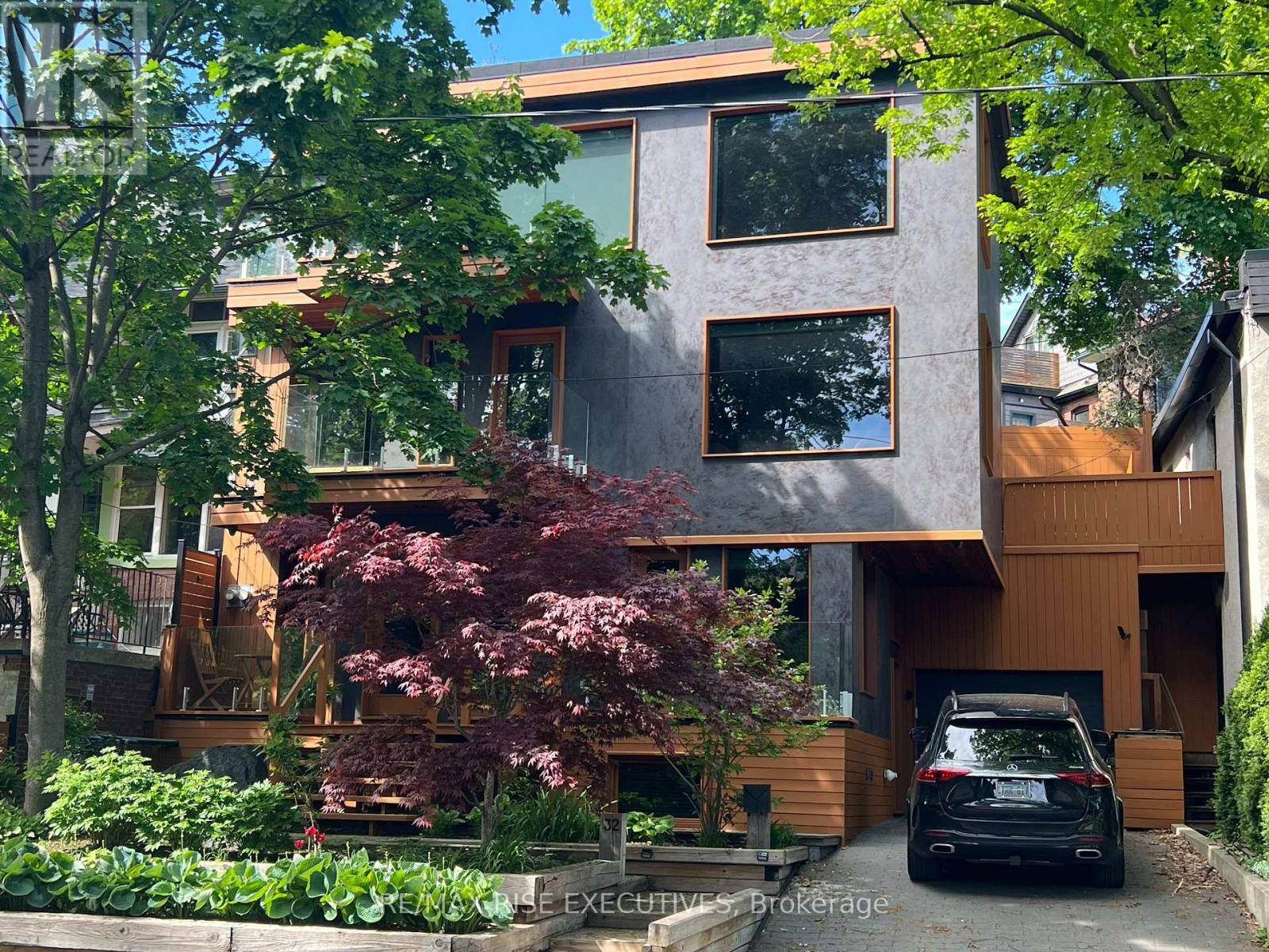32 REGAL ROAD, Toronto (wychwood), ON M6H2J7