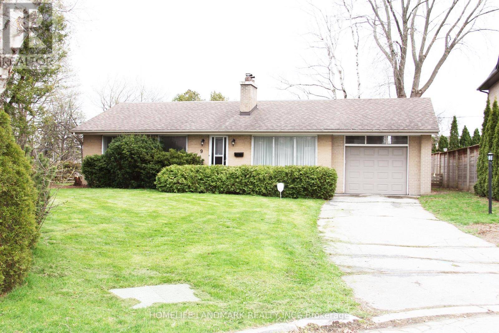 Toronto (banbury-don Mills), ON M3B2J9,9 TERRINGTON COURT