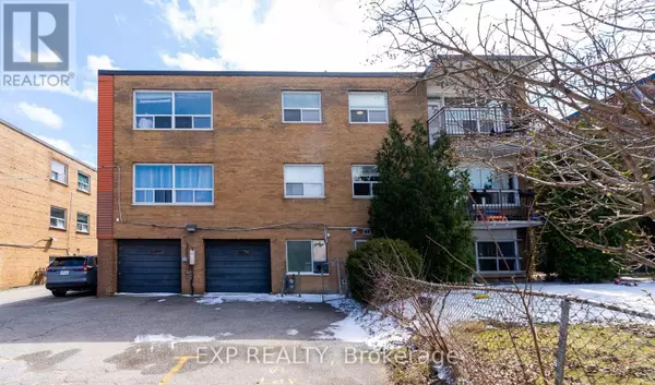 Toronto (englemount-lawrence), ON M6B2N4,12 FRASERWOOD AVENUE