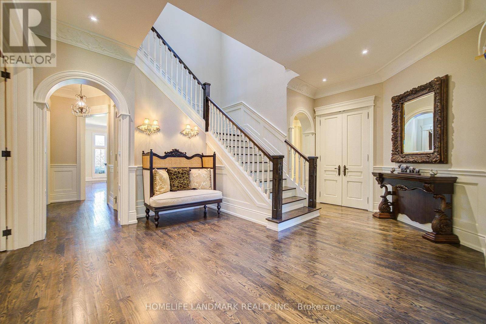 Toronto (st. Andrew-windfields), ON M2P1E4,72 GORDON ROAD