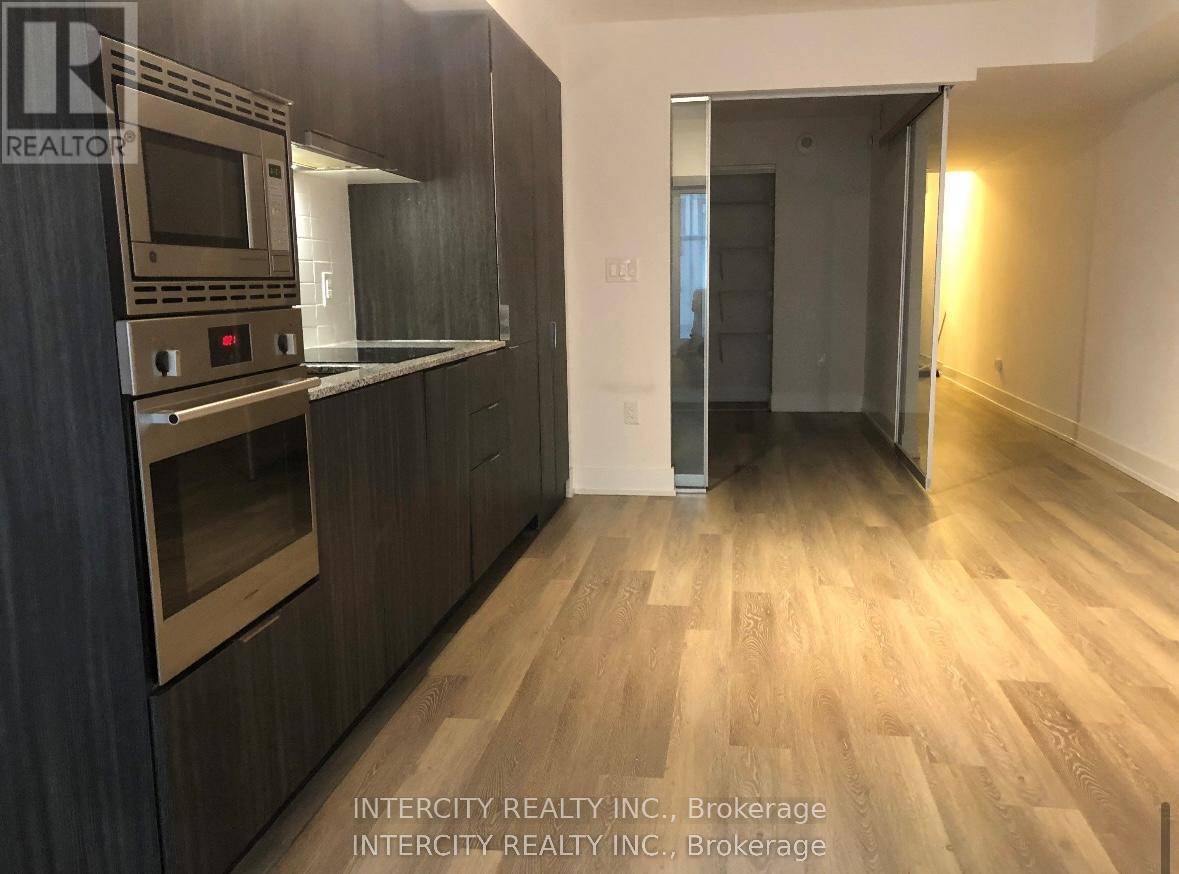 Toronto (rosedale-moore Park), ON M5S2A2,955 Bay ST #324