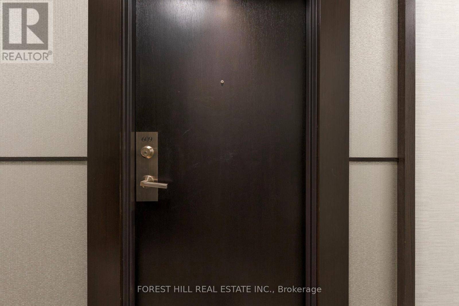 Toronto (yonge-eglinton), ON M5P0A1,23 Glebe RD West #609