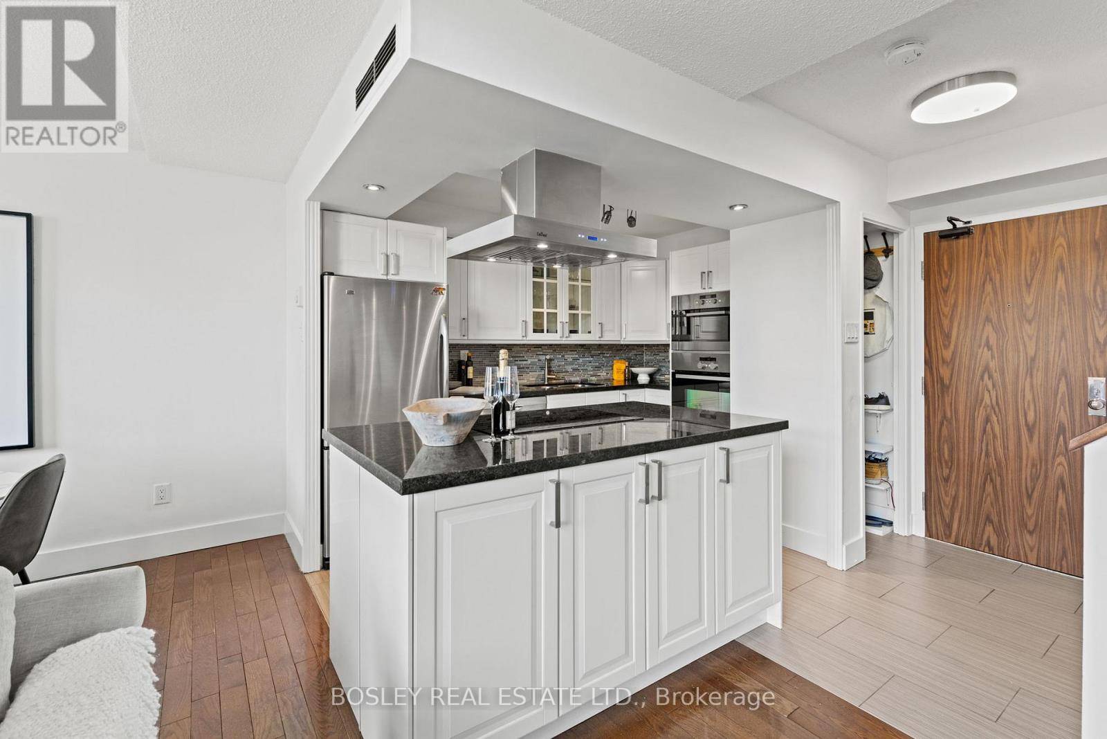 Toronto (bedford Park-nortown), ON M5M4M2,1555 Avenue RD #A504