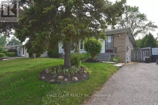 Toronto (st. Andrew-windfields), ON M2L2T7,331 Woodsworth RD #Main