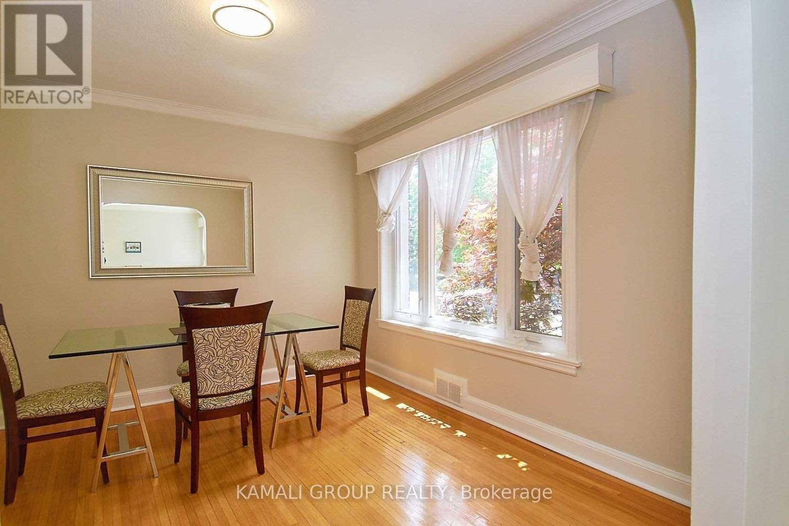 Toronto (lansing-westgate), ON M2N1H2,138 Johnston AVE #Main