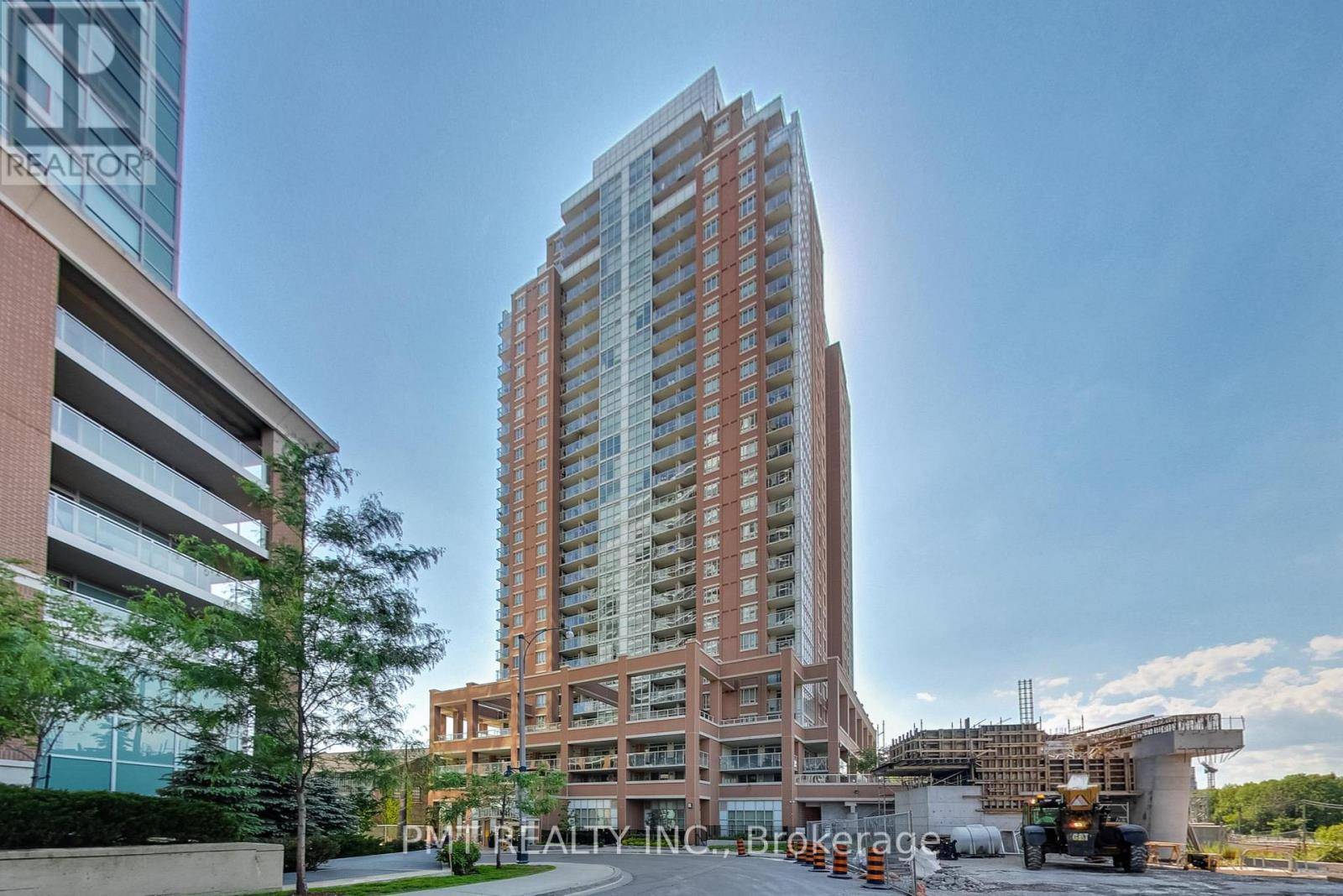 125 Western Battery RD #209, Toronto (niagara), ON M6K3R8
