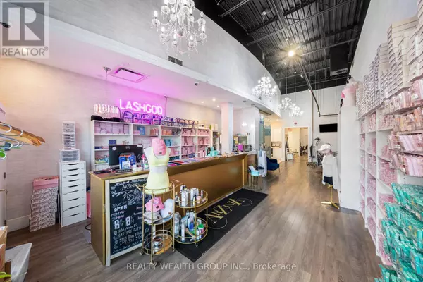 Toronto (banbury-don Mills), ON M3B2Z4,1310 Don Mills RD #3