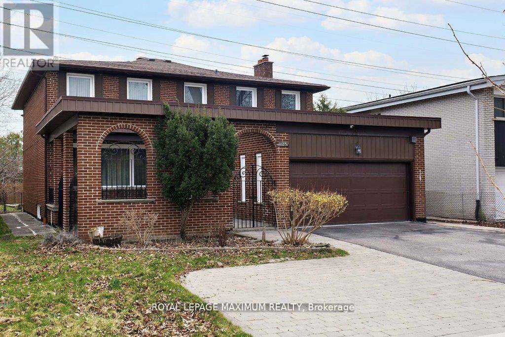 11 FAIRCHILD AVENUE, Toronto (newtonbrook West), ON M2M1T5