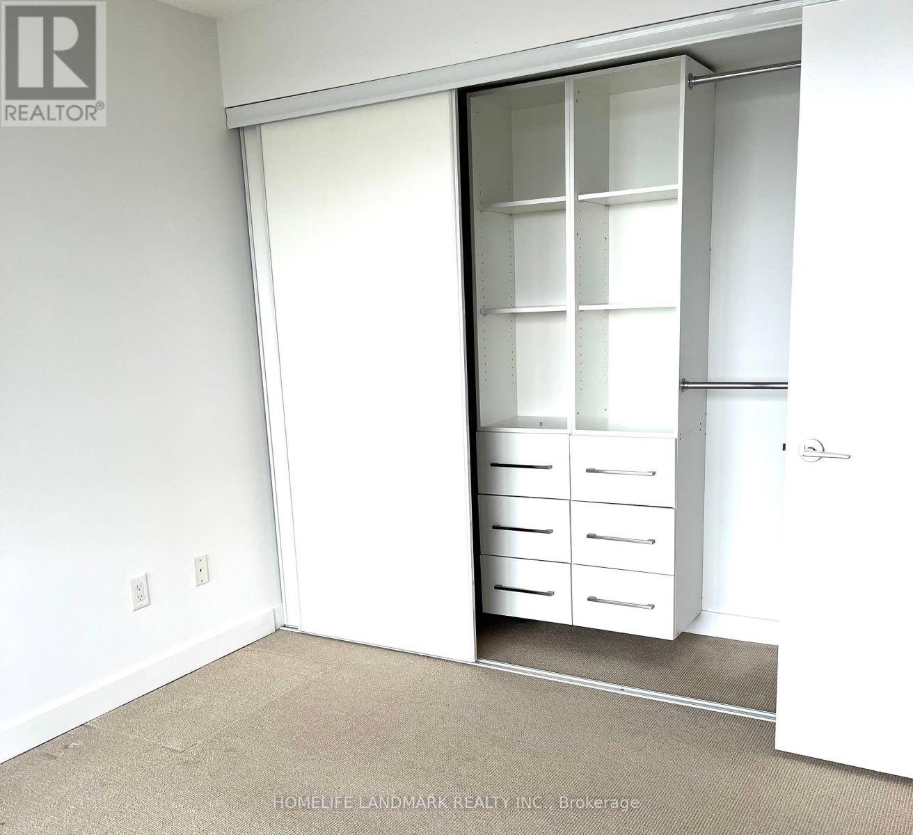 Toronto (bayview Village), ON M2K0C2,121 Mcmahon DR #907