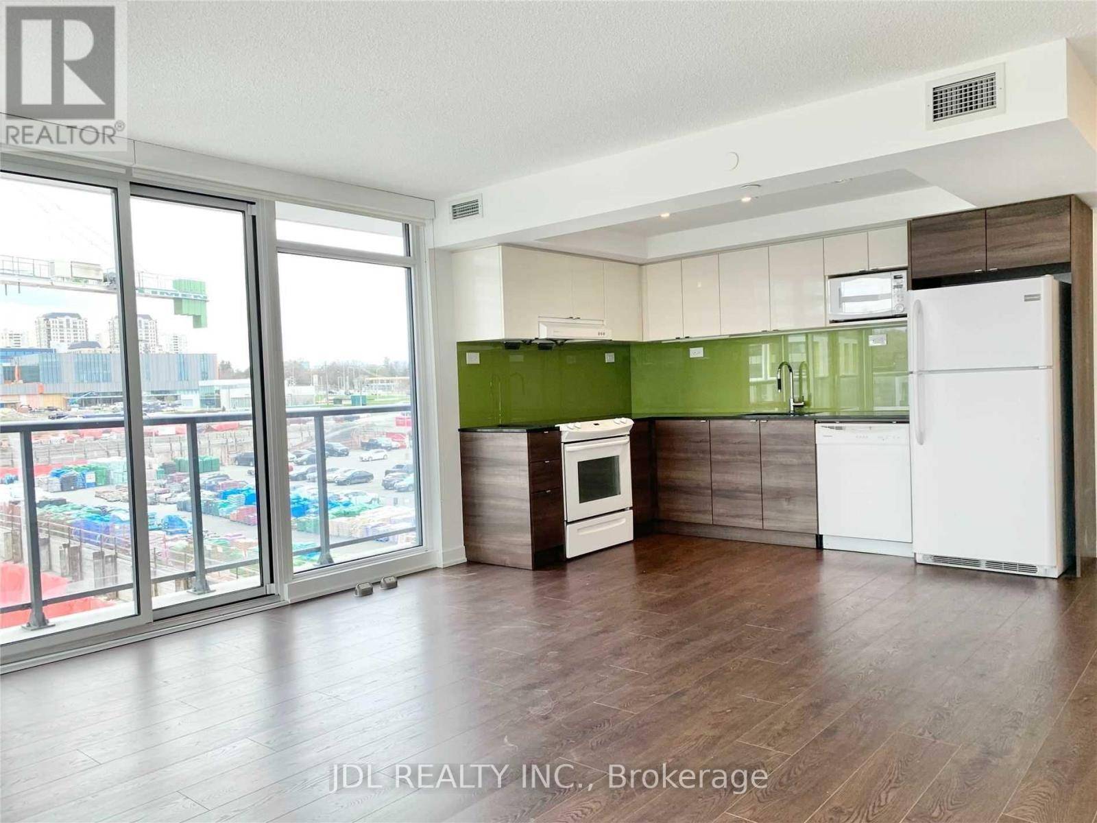 Toronto (bayview Village), ON M2K0C4,72 Esther Shiner BLVD #306
