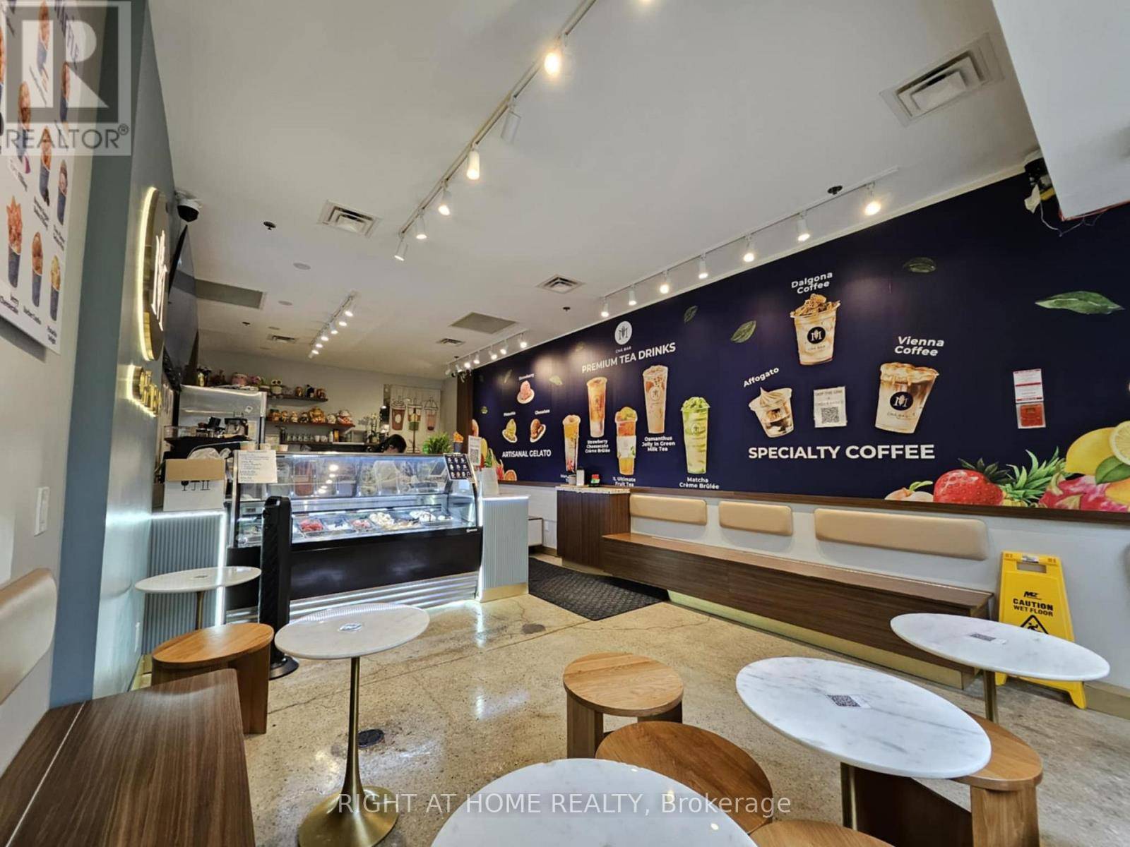 Toronto (yonge-eglinton), ON M4P2E7,2409 YONGE STREET