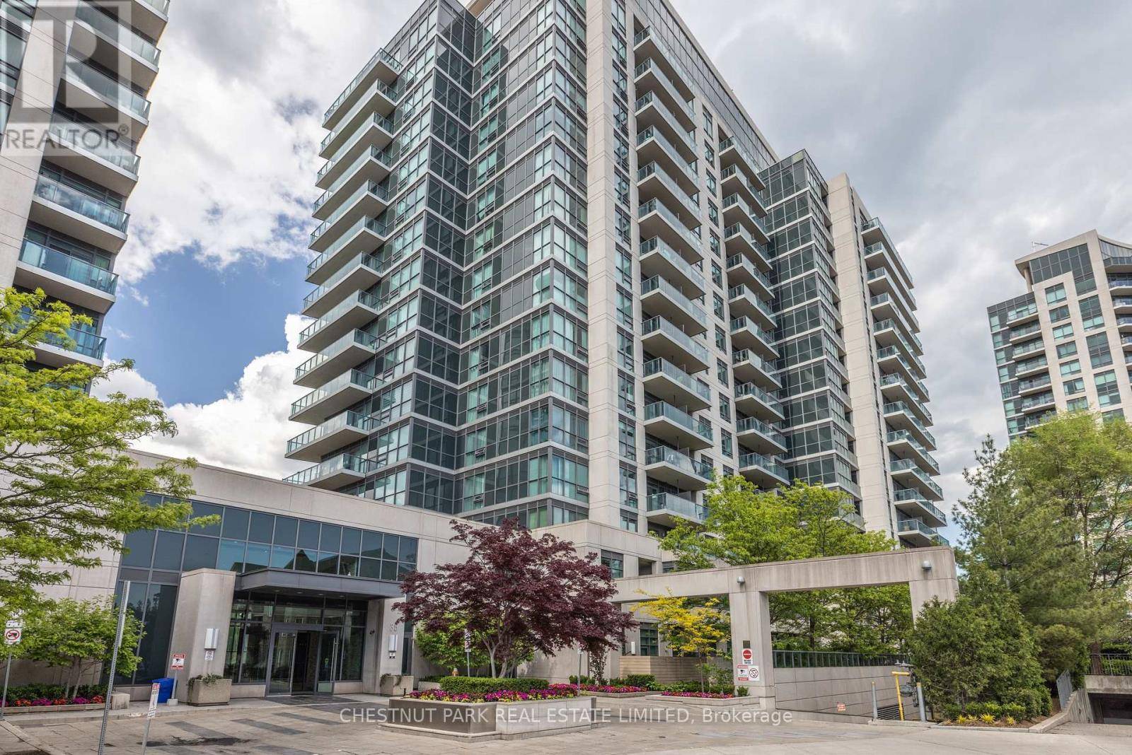 35 Brian Peck CRES #306, Toronto (thorncliffe Park), ON M4G0A5