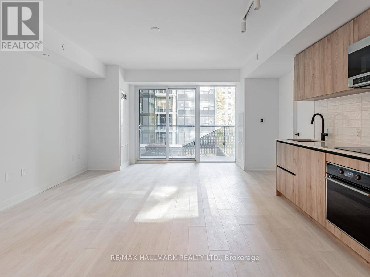 Toronto (mount Pleasant West), ON M4P1V3,117 Broadway AVE #302