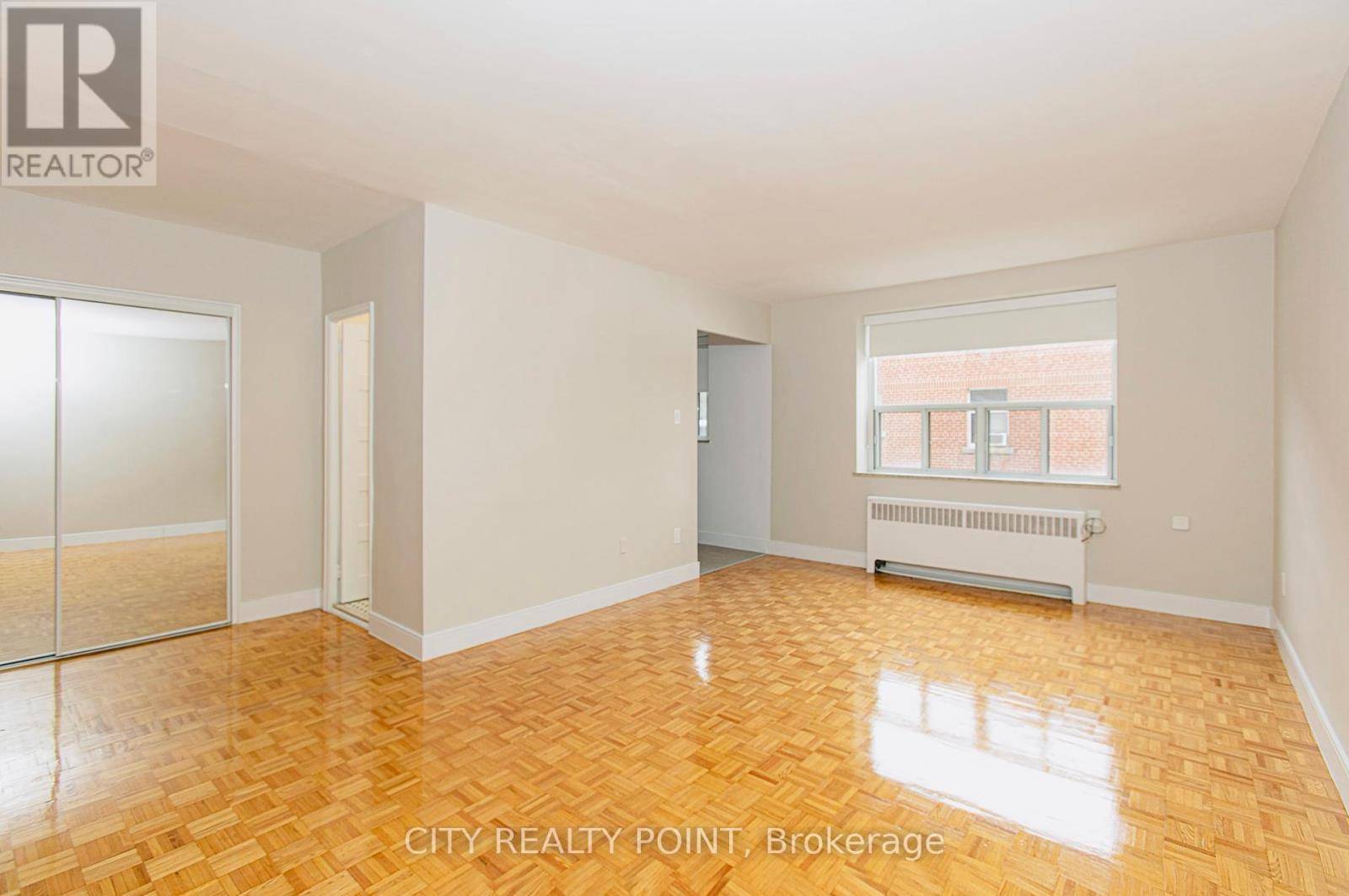 Toronto (leaside), ON M4G2Z9,1291 Bayview AVE North #603