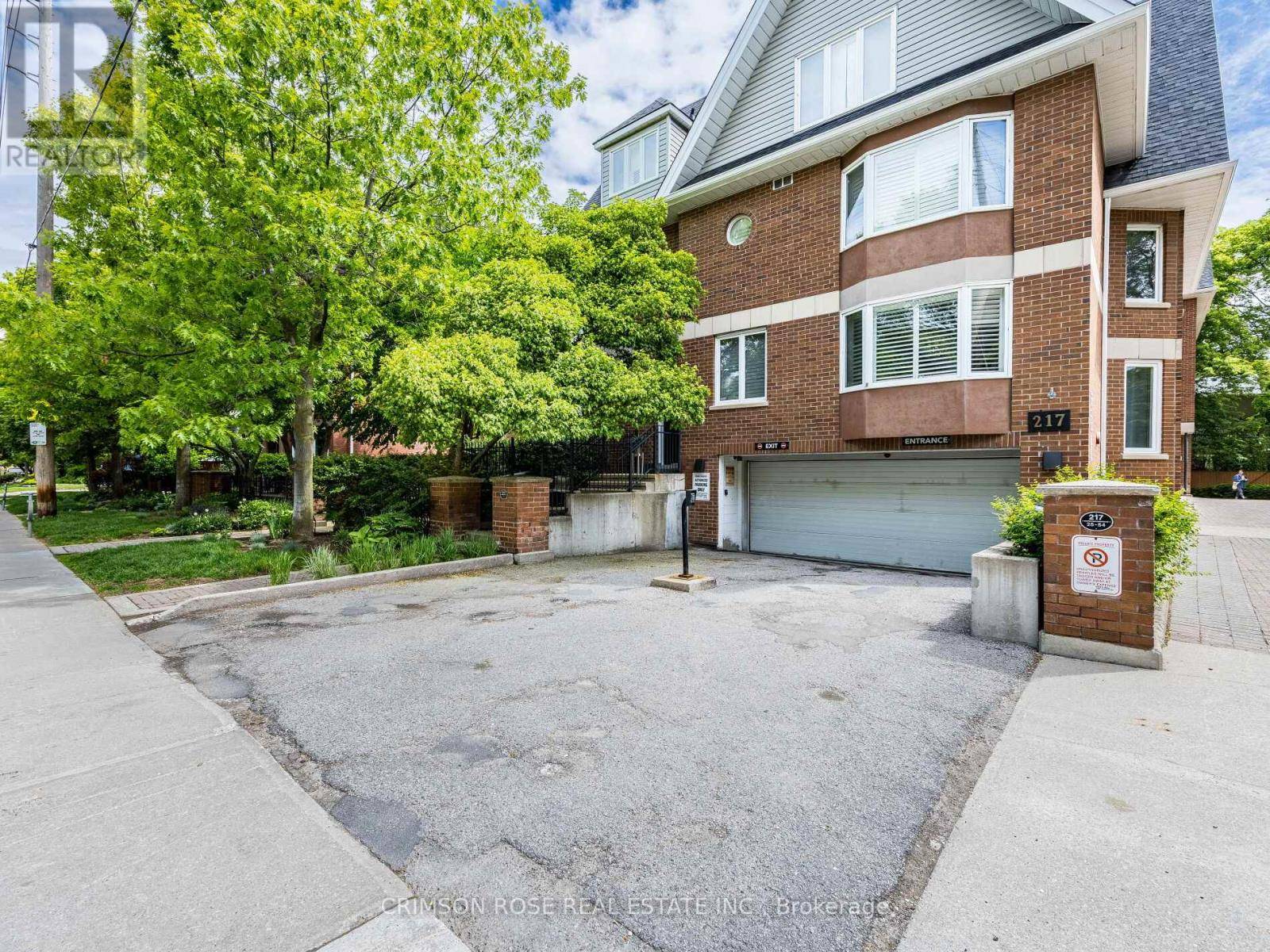 217 St George ST #8, Toronto (annex), ON M5R3S7