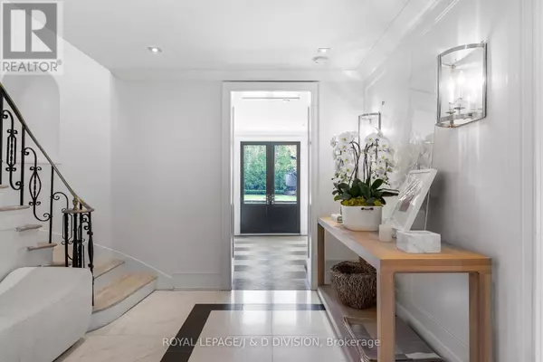 Toronto (forest Hill South), ON M5P2M9,148 FOREST HILL ROAD