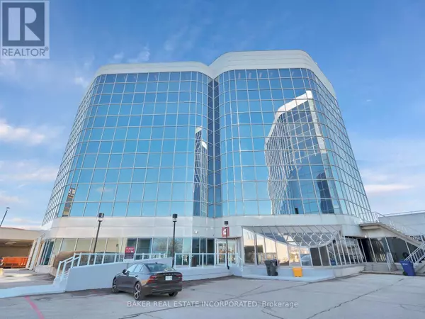 Toronto (hillcrest Village), ON M2H3P8,105 Gordon Baker RD #527