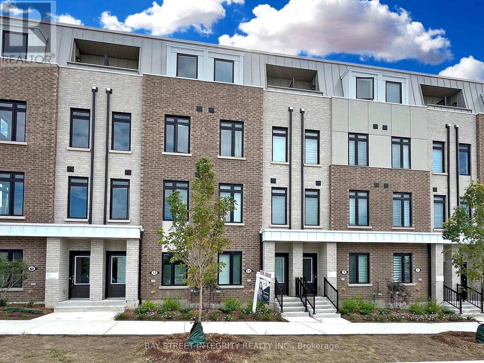 11 CASE OOTES DRIVE, Toronto (victoria Village), ON M4A1C5