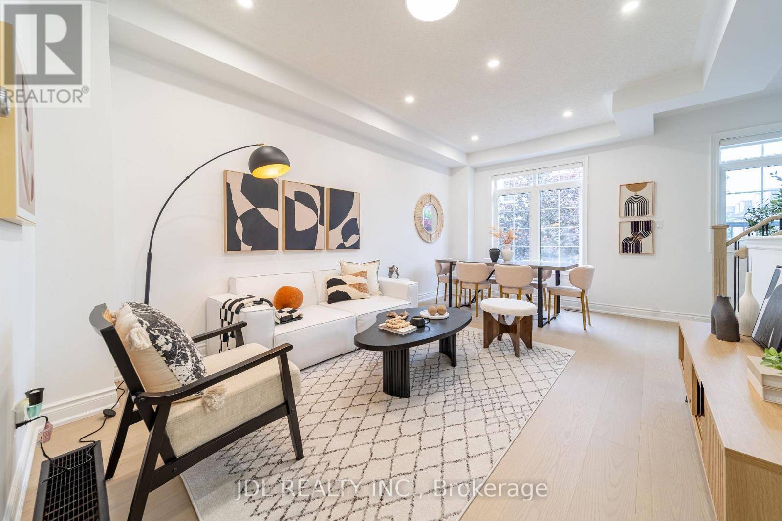 51 ROUTLIFFE LANE, Toronto (newtonbrook West), ON M2N0A5