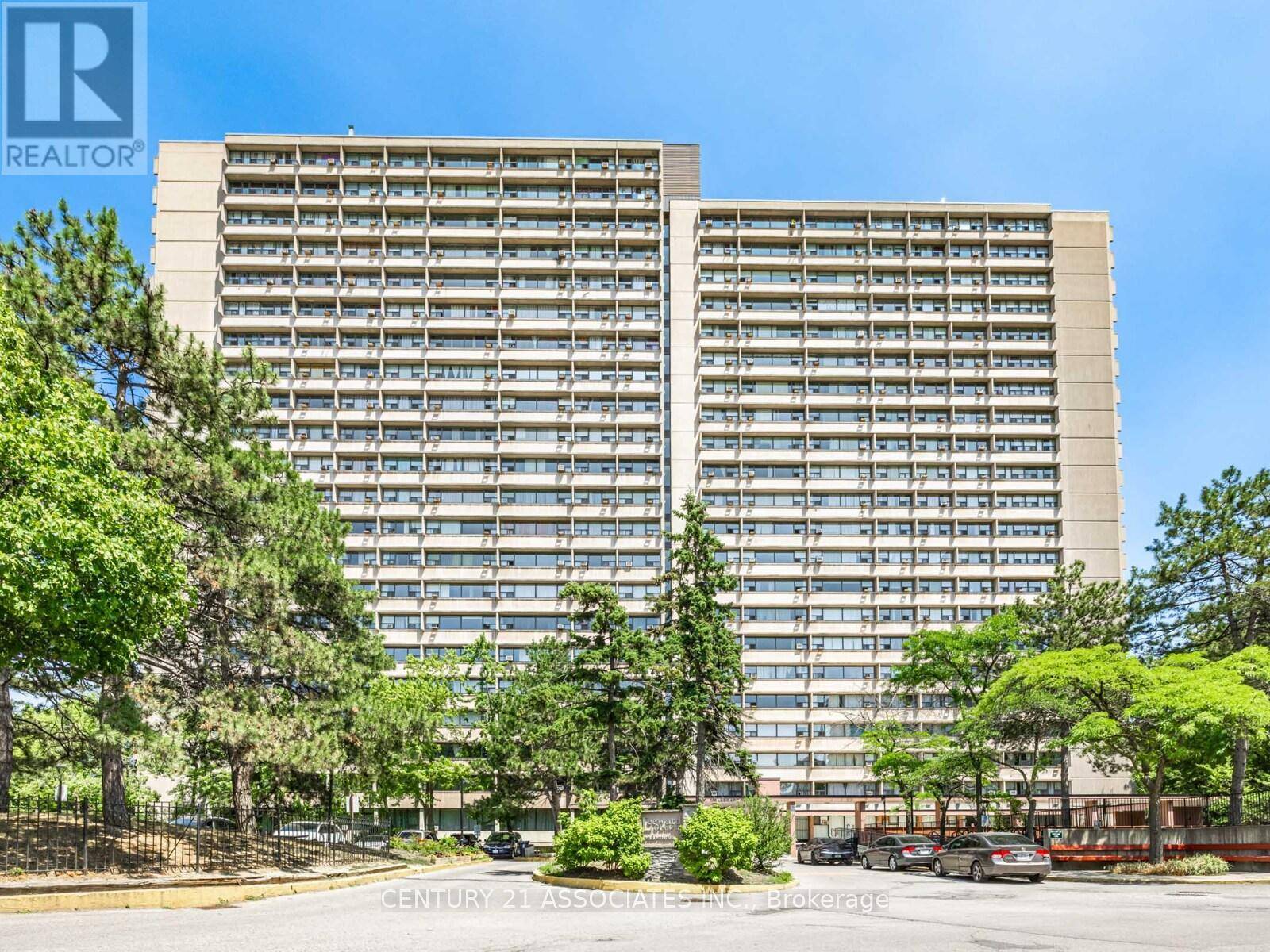 100 Leeward Glenway #402, Toronto (flemingdon Park), ON M3C2Z1