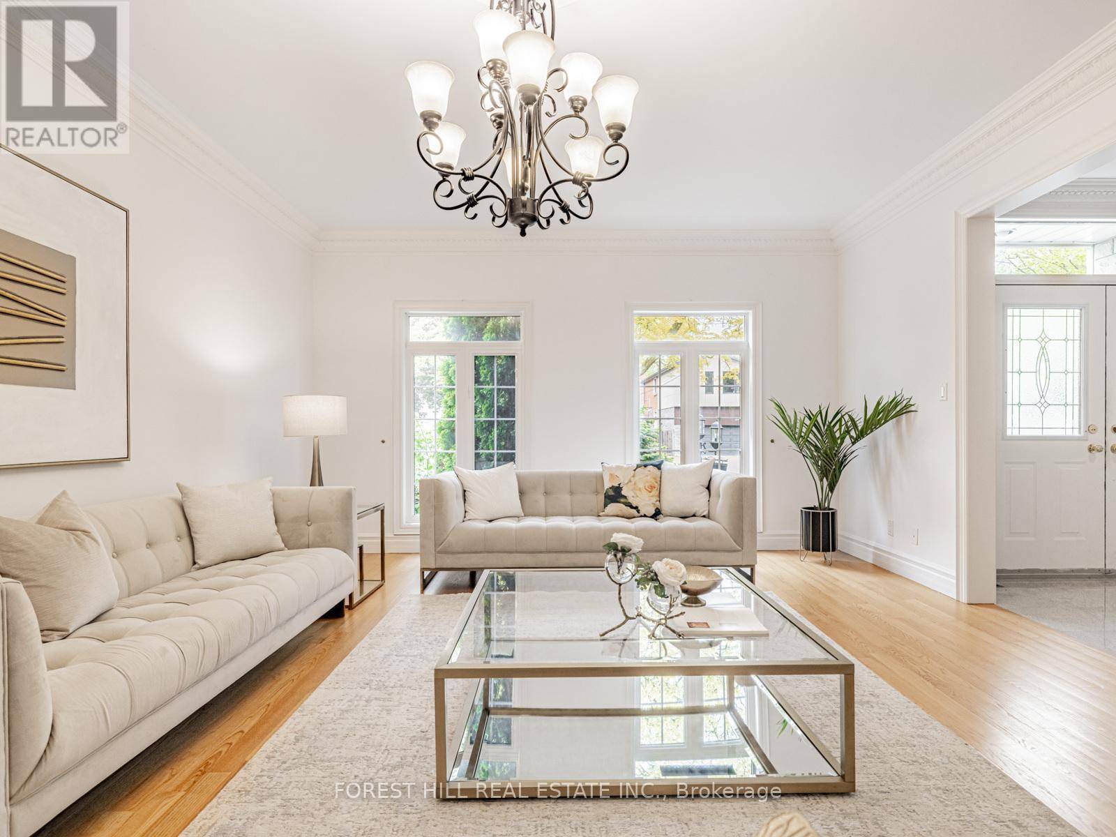 Toronto (willowdale East), ON M2N4L2,211 BYNG AVENUE