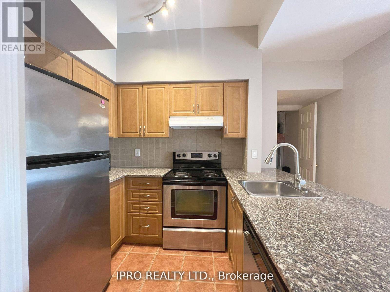 207 Wellesley ST East #210, Toronto (cabbagetown-south St. James Town), ON M4X1G1