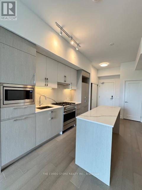 Toronto (yonge-eglinton), ON M4S0E6,8 Manor RD West #709