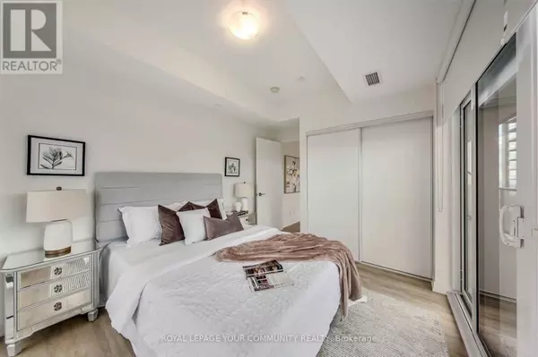Toronto (niagara), ON M6K1A2,50 Ordnance ST #2505