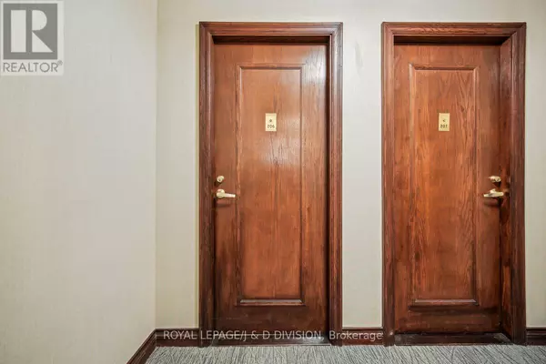 Toronto (mount Pleasant West), ON M4S3G4,35 Merton ST #206