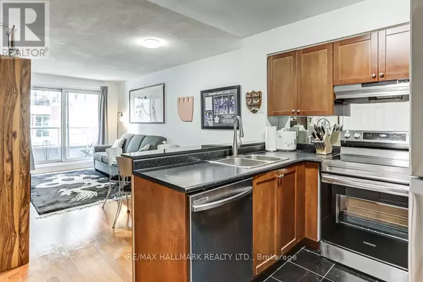 230 King ST East #911, Toronto (moss Park), ON M5A1K5