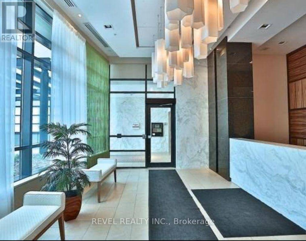 Toronto (newtonbrook West), ON M2M0B1,5740 Yonge ST #208